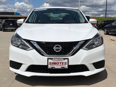 Used 2016 Nissan Sentra S FWD image 3