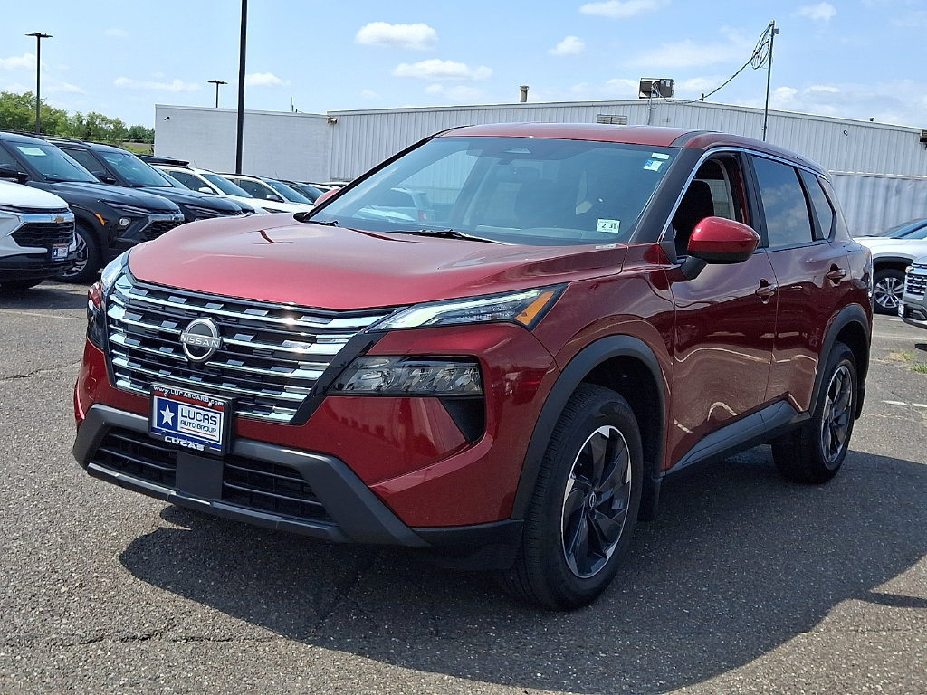 Used 2026 Nissan Rogue SV AWD/4WD image 5