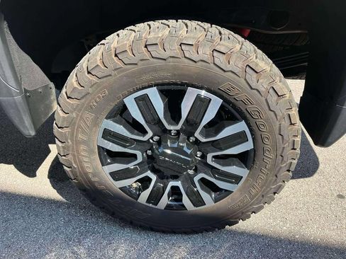 Used 2025 GMC Sierra 2500 Denali Ultimate AWD/4WD image 12