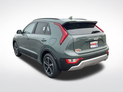 New 2025 Kia Niro EX
