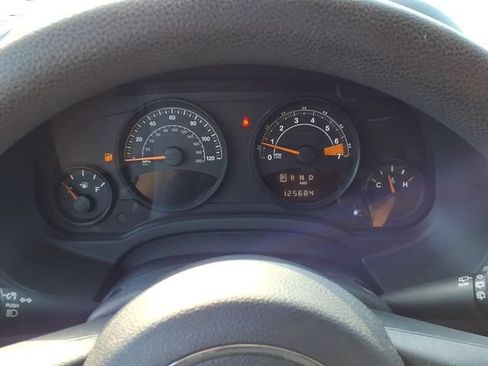 Used 2016 Jeep Patriot Sport w/ Power Value Group AWD/4WD image 17