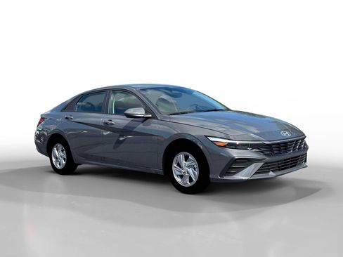 New 2026 Hyundai Elantra SE FWD image 10