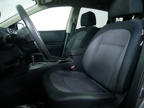 Used 2013 Nissan Rogue SV FWD image 14