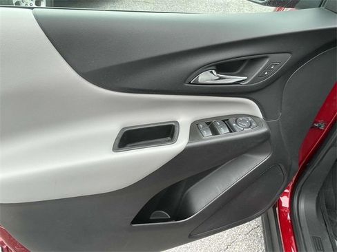Used 2023 Chevrolet Equinox LT w/ LPO, Floor Liner Package image 16