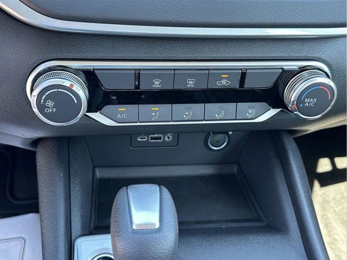 New 2025 Nissan Altima 2.5 S image 18