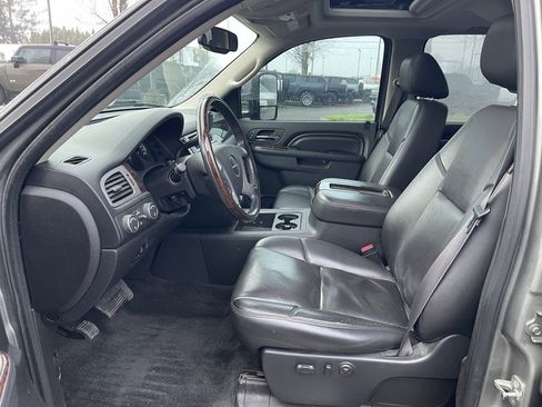 Used 2014 GMC Sierra 3500 Denali w/ Suspension Package, Off-Road image 8