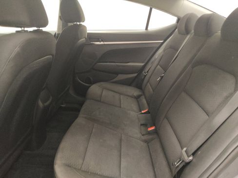 Used 2020 Hyundai Elantra SE w/ Cargo Package (C1) FWD image 18