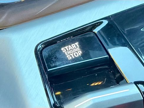 Used 2025 BMW X3 xDrive30i image 32