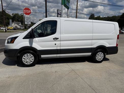 Used 2018 Ford Transit 150 130 Low Roof RWD image 2