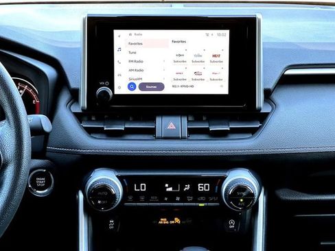 Certified 2025 Toyota RAV4 XLE FWD image 29