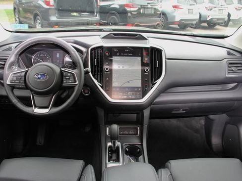 Used 2025 Subaru Ascent Limited AWD/4WD image 34