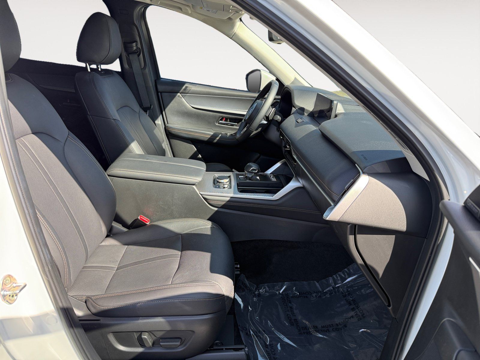 Certified 2024 MAZDA CX-90 Plug-In Hybrid w/ Premium Pkg AWD/4WD image 19