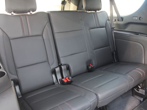 New 2026 Chevrolet Suburban RST w/ Advanced Technology Package image 17