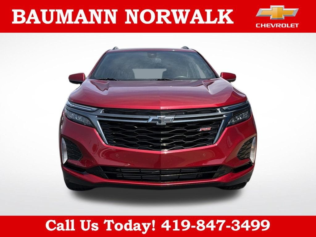 Used 2023 Chevrolet Equinox RS w/ RS Leather Package AWD/4WD image 2
