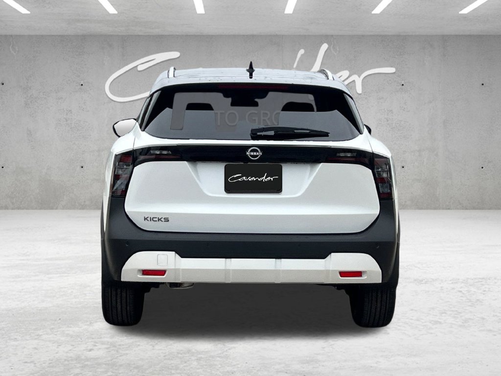 New 2027 Nissan Kicks SR FWD image 16