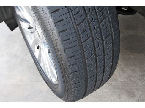 Used 2024 Cadillac Escalade Premium Luxury image 34