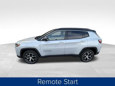 Used 2024 Jeep Compass Limited image 11