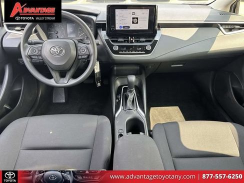 Used 2024 Toyota Corolla LE FWD image 17