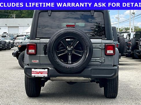 Used 2021 Jeep Wrangler Unlimited Sport AWD/4WD image 4