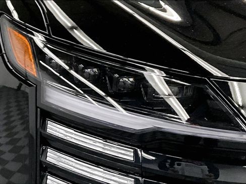 New 2026 Nissan Kicks SV w/ Charging Package FWD image 14