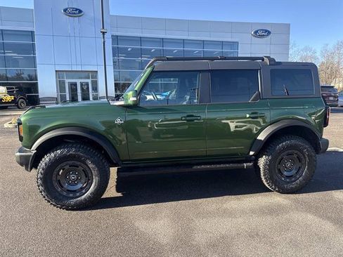 Certified 2024 Ford Bronco Outer Banks image 2