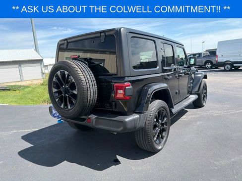 Used 2023 Jeep Wrangler Unlimited Sahara AWD/4WD image 4