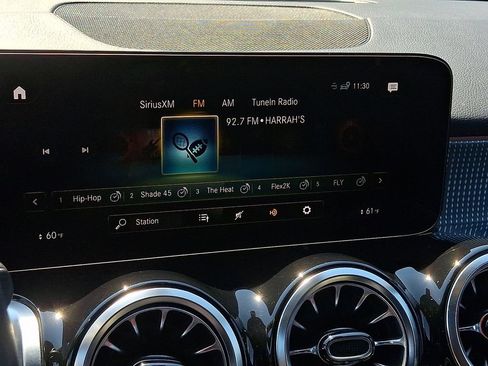 Used 2023 Mercedes-Benz GLB 250 4MATIC image 16