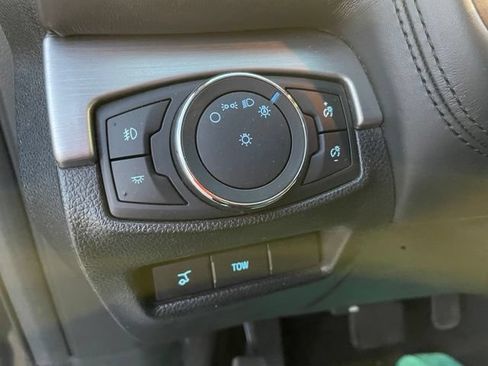 Used 2017 Ford Explorer Platinum AWD/4WD image 19