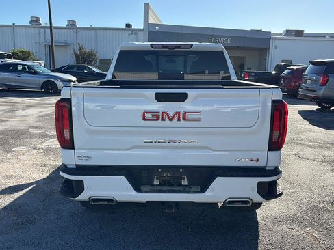 Used 2023 GMC Sierra 1500 AT4 w/ AT4 Premium Package AWD/4WD image 6
