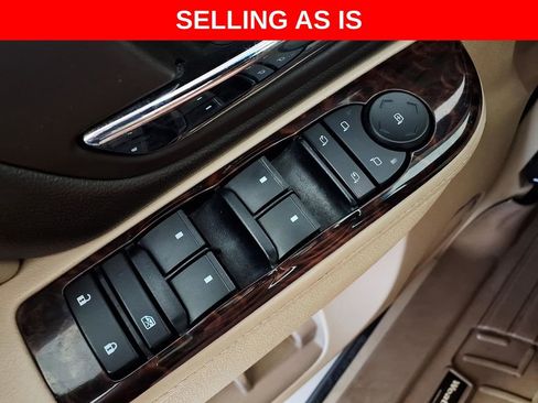 Used 2011 GMC Yukon XL Denali image 25