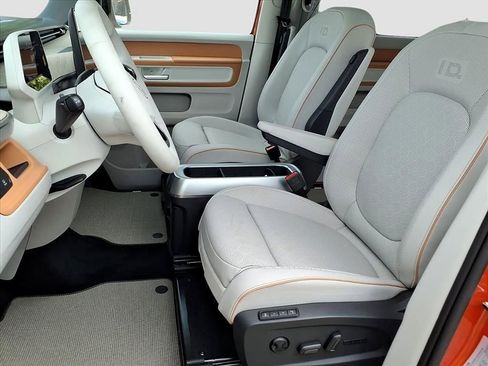 New 2025 Volkswagen ID. Buzz 1st Edition image 10