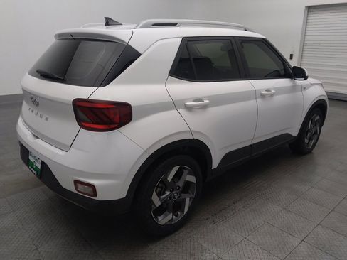Used 2021 Hyundai Venue SEL w/ Cargo Package image 9