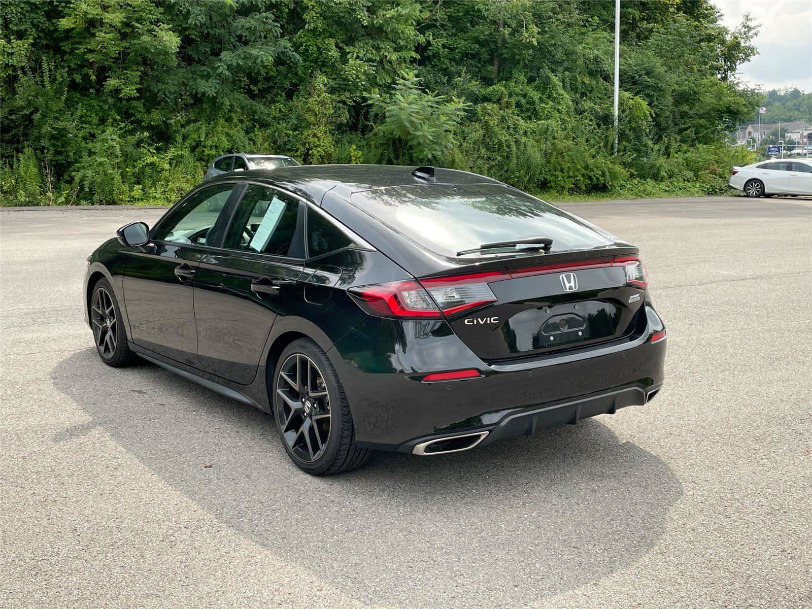 Used 2024 Honda Civic Sport Touring image 3