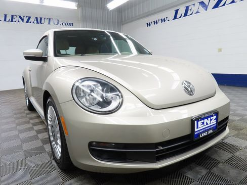 Used 2016 Volkswagen Beetle 1.8T SE image 3