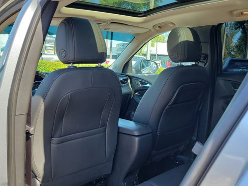 Used 2023 Buick Encore GX Essence w/ Experience Buick Package FWD image 15