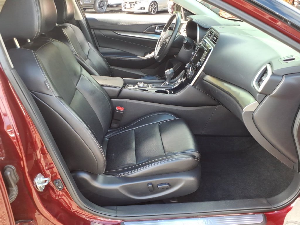Used 2019 Nissan Maxima 3.5 SL w/ Floor Mat Group FWD image 12
