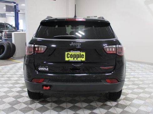 Used 2022 Jeep Compass Trailhawk w/ Trailhawk Convenience Group image 10