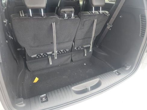New 2026 Chrysler Pacifica Select FWD image 22