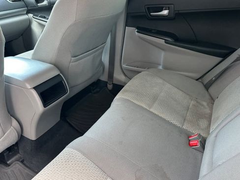 Used 2012 Toyota Camry LE image 5