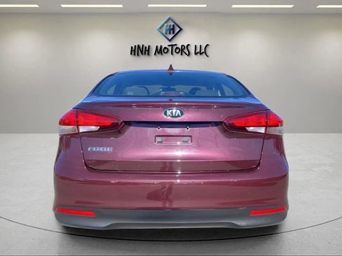 Used 2018 Kia Forte LX image 4