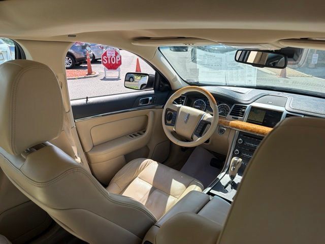 Used 2009 Lincoln MKS AWD image 36