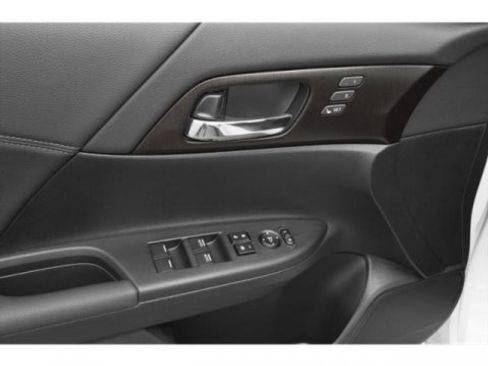 Used 2013 Honda Accord EX-L image 19