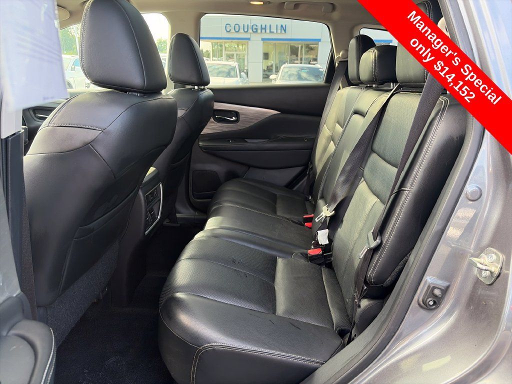Used 2016 Nissan Murano Platinum w/ Platinum Technology Package AWD/4WD image 28