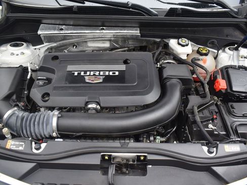 Used 2023 Cadillac XT4 Sport image 8