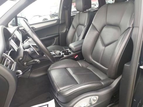Used 2022 Porsche Macan image 17