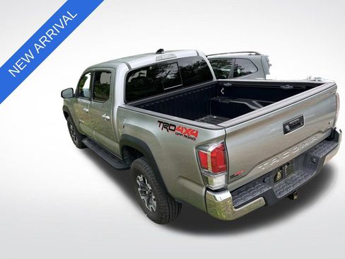 Used 2023 Toyota Tacoma TRD Off-Road AWD/4WD image 4