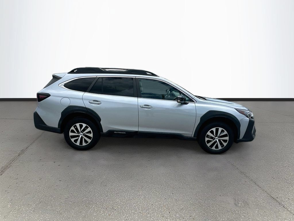 Certified 2025 Subaru Outback Premium AWD/4WD image 8