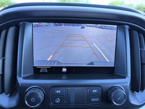 Used 2019 Chevrolet Colorado LT w/ LT Convenience Package AWD/4WD image 21