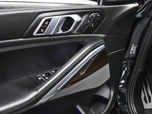 Used 2024 BMW X6 xDrive40i image 10