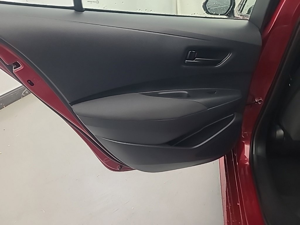 Used 2025 Toyota Corolla LE FWD image 18